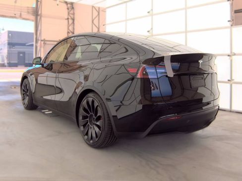 Used 2023 Tesla Model Y Long Range AWD/4WD image 10