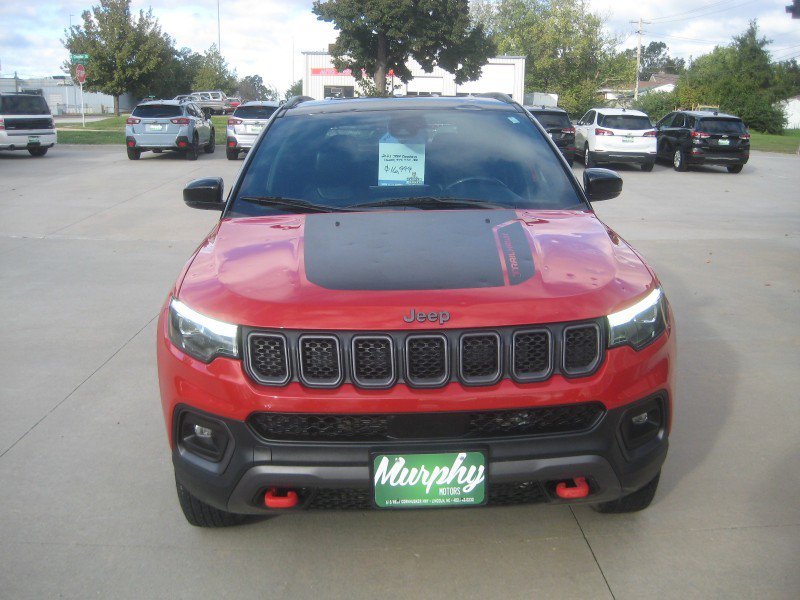 Used 2023 Jeep Compass Trailhawk w/ Trailhawk Elite Group AWD/4WD image 3
