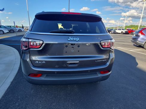 Used 2022 Jeep Compass Limited AWD/4WD image 7