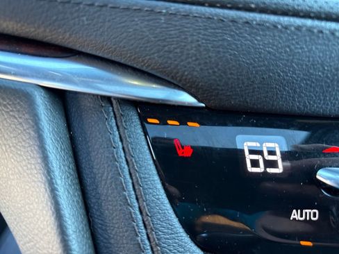 Certified 2023 Cadillac XT5 Premium Luxury w/ Technology Package image 28