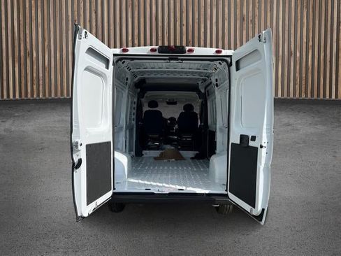New 2025 RAM ProMaster 2500 FWD image 10