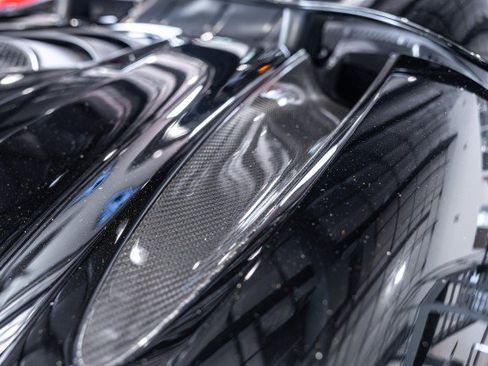 Used 2018 McLaren 720S Performance RWD image 25