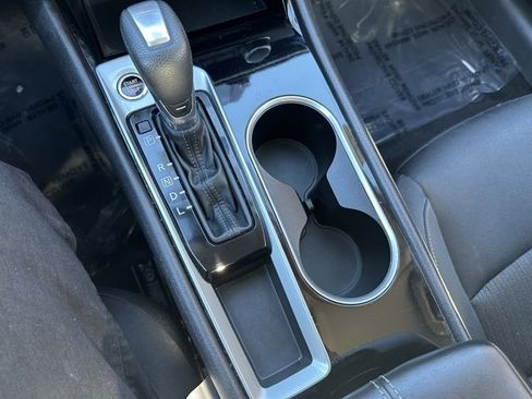 Used 2024 Nissan Altima 2.5 SV image 31