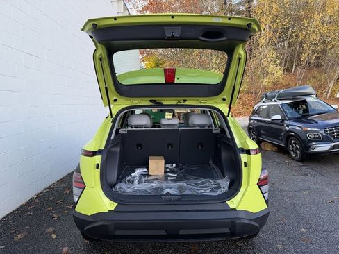 Certified 2024 Hyundai Kona SE image 18