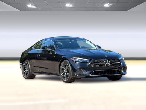 Used 2026 Mercedes-Benz CLE 300 4MATIC Coupe image 7