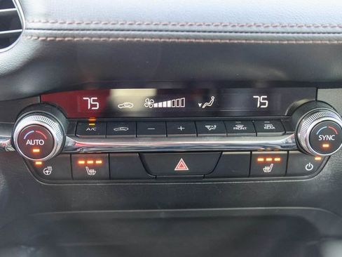 Used 2024 MAZDA MAZDA3 2.5 Turbo Sedan w/Premium Plus image 24