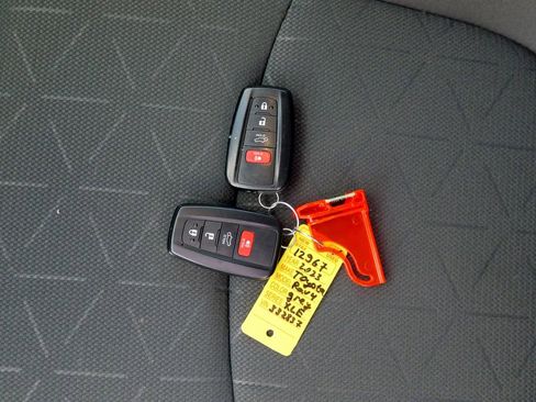 Used 2023 Toyota RAV4 XLE w/ Convenience Package AWD/4WD image 59