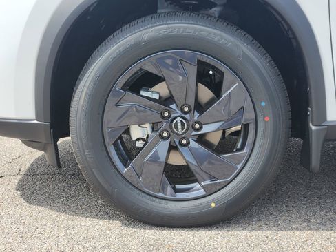New 2026 Nissan Rogue SV FWD image 7