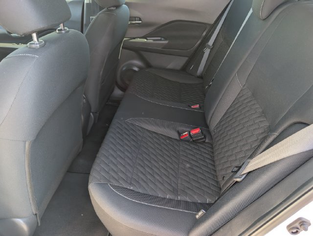 Used 2023 Nissan Kicks SV FWD image 27