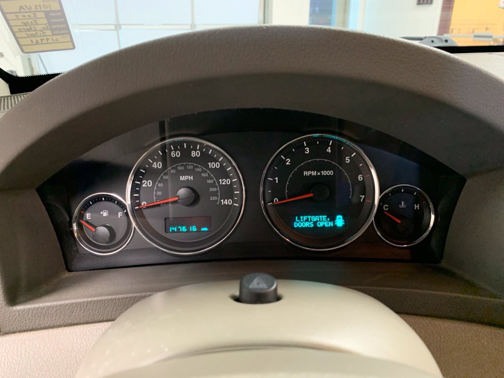 Used 2007 Jeep Grand Cherokee Laredo RWD image 16
