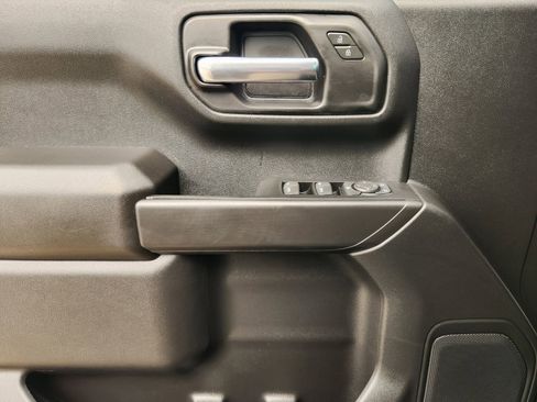 Used 2025 Chevrolet Silverado 1500 Custom Trail Boss w/ Dark Appearance Package image 25