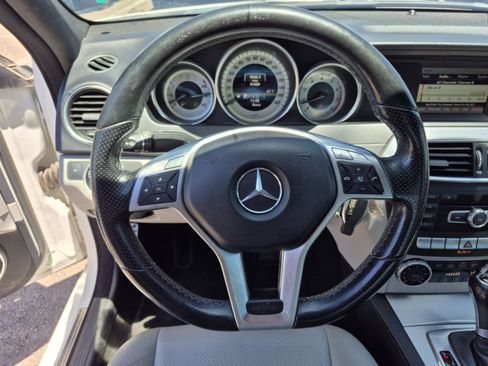 Used 2013 Mercedes-Benz C 250 Sedan image 9