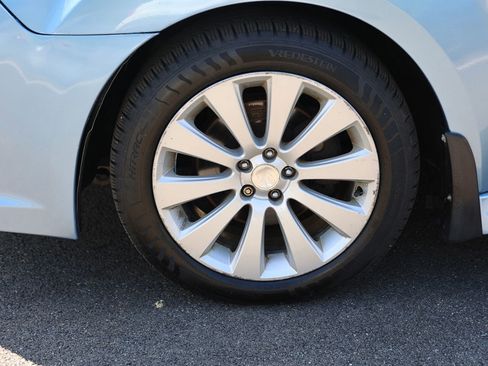 Used 2010 Subaru Legacy 2.5i Limited AWD/4WD image 11