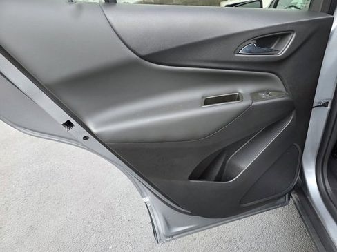Used 2023 Chevrolet Equinox LT image 16