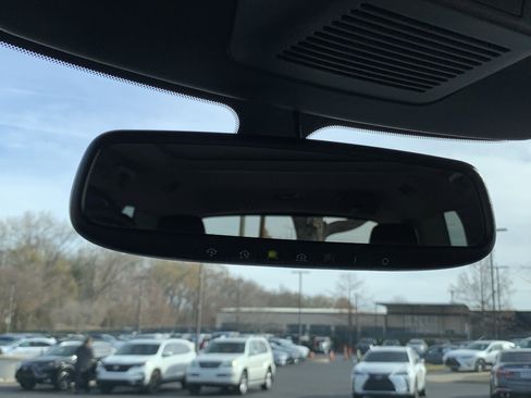 Used 2022 Nissan Pathfinder SL w/ SL Premium Package image 27