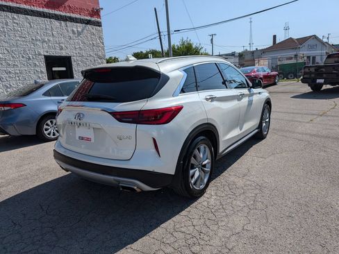 Used 2019 INFINITI QX50 Luxe w/ Navigation Package FWD image 6