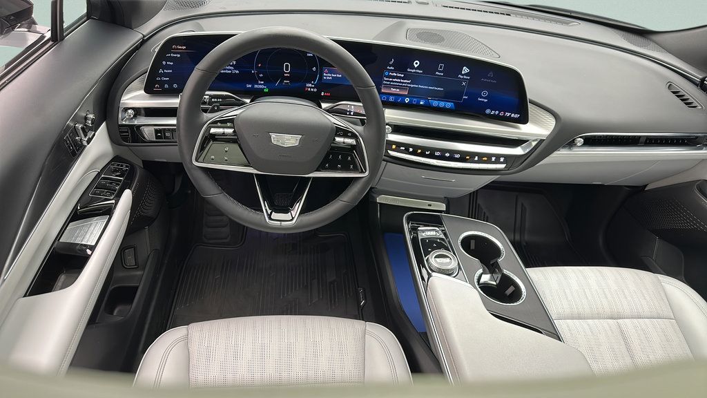 Used 2024 Cadillac Lyriq Sport AWD/4WD image 11