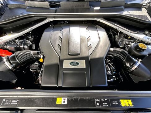 Used 2023 Land Rover Range Rover SE image 10