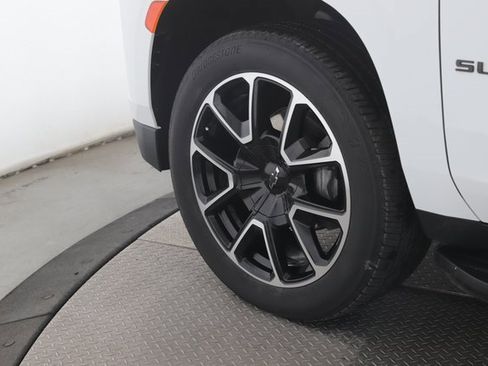 Used 2024 Chevrolet Suburban RST image 13
