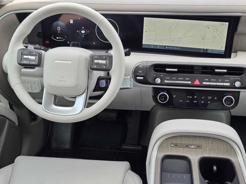 Certified 2026 Hyundai Palisade SEL FWD image 24