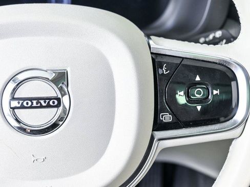 Certified 2024 Volvo XC60 B5 Ultimate AWD/4WD image 13