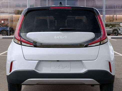 New 2025 Kia Soul LX w/ LX Technology Package FWD image 13