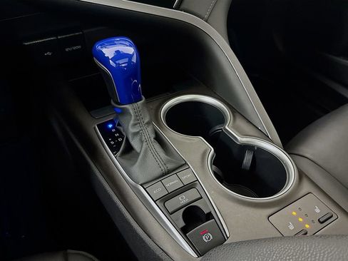 Used 2023 Toyota Camry XLE w/ Navigation Package image 17