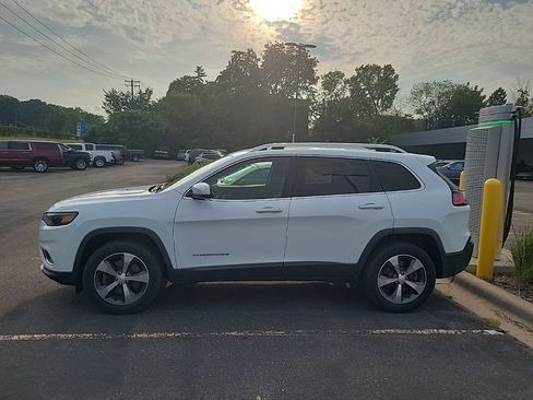 Used 2019 Jeep Cherokee Limited AWD/4WD image 13