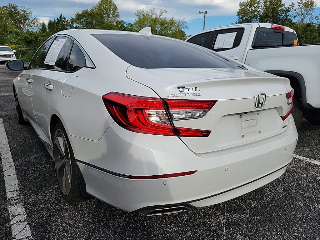 Used 2018 Honda Accord Touring image 4