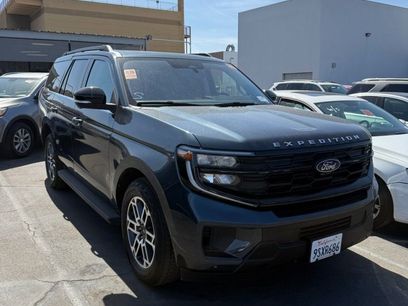 Used 2025 Ford Expedition Active