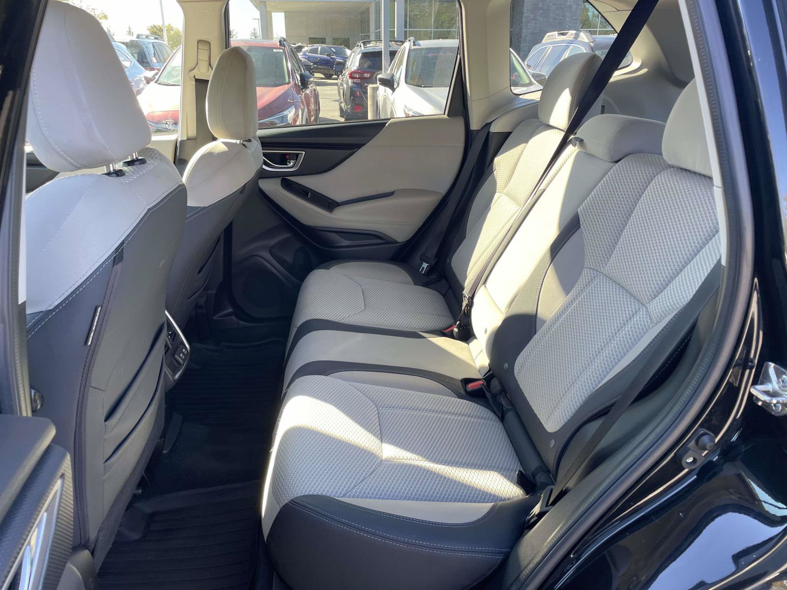 Used 2019 Subaru Forester Premium AWD/4WD image 3