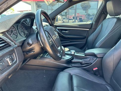 Used 2018 BMW 330i Sedan w/ Premium Package image 20