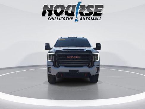 Used 2022 GMC Sierra 2500 AT4 w/ AT4 Preferred Package AWD/4WD image 3