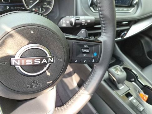 Used 2023 Nissan Rogue SV w/ SV Premium B Package AWD/4WD image 23