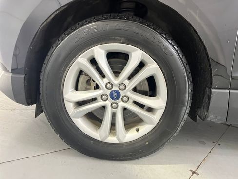 Used 2019 Ford Edge SEL w/ Equipment Group 201A AWD/4WD image 14
