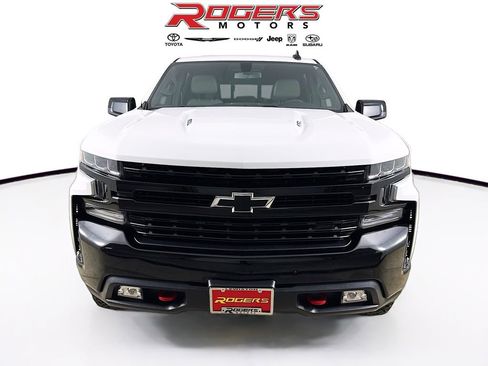 Used 2022 Chevrolet Silverado 1500 LT Trail Boss w/ Convenience Package II image 7