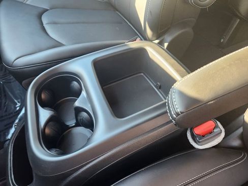 New 2026 Chrysler Voyager LX image 18