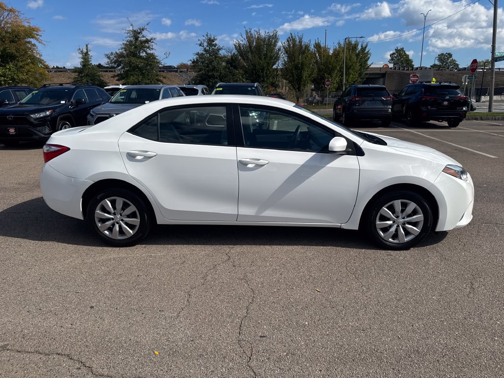 Used 2016 Toyota Corolla LE FWD image 8