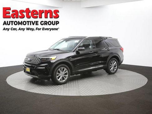 Used 2022 Ford Explorer Limited w/ Equipment Group 301A AWD/4WD image 56