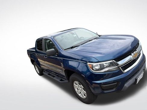 Used 2019 Chevrolet Colorado W/T w/ WT Convenience Package RWD image 2
