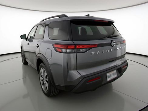 Used 2025 Nissan Pathfinder SV FWD image 6
