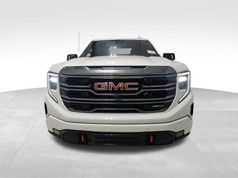 Used 2023 GMC Sierra 1500 AT4 AWD/4WD image 2