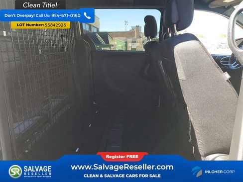 Used 2019 Dodge Grand Caravan SE FWD image 15