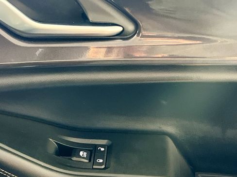 Used 2021 Jeep Grand Cherokee L Laredo image 32