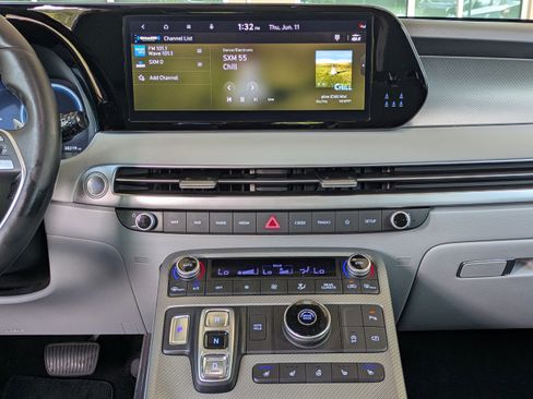 Used 2024 Hyundai Palisade SEL w/ Premium Package FWD image 17