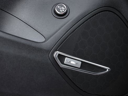 New 2025 Buick Envision Sport Touring image 14