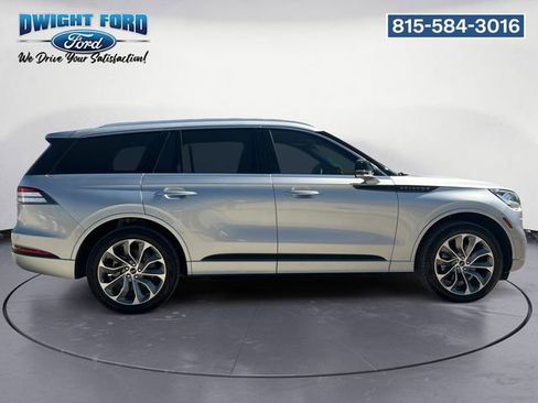 Used 2023 Lincoln Aviator Grand Touring AWD/4WD image 6