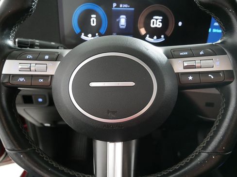 Used 2024 Hyundai Kona SEL AWD/4WD image 25