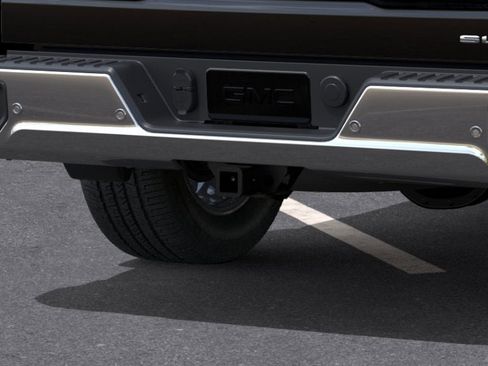 New 2026 GMC Sierra 1500 SLT image 14