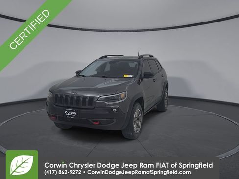 Used 2022 Jeep Cherokee Trailhawk w/ Trailer Tow Group AWD/4WD image 6